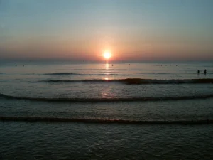 Mặt Trời Mọc Ở Hướng Nào? Giải Thích Dễ Hiểu Nhất