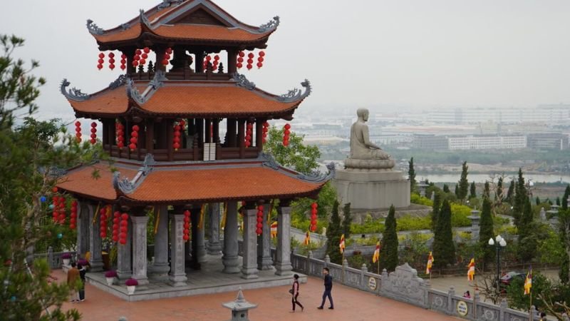 Tong-quan-ve-vi-tri-dia-ly-va-dac-diem-khi-hau-chung-cua-Hai-Phong