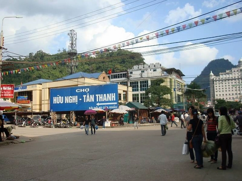 Chợ Tân Thanh Lạng Sơn sôi động