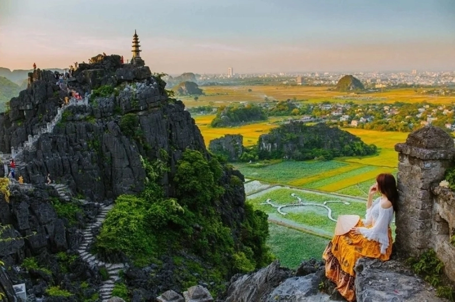 Du lịch Ninh Bình - Hang múa