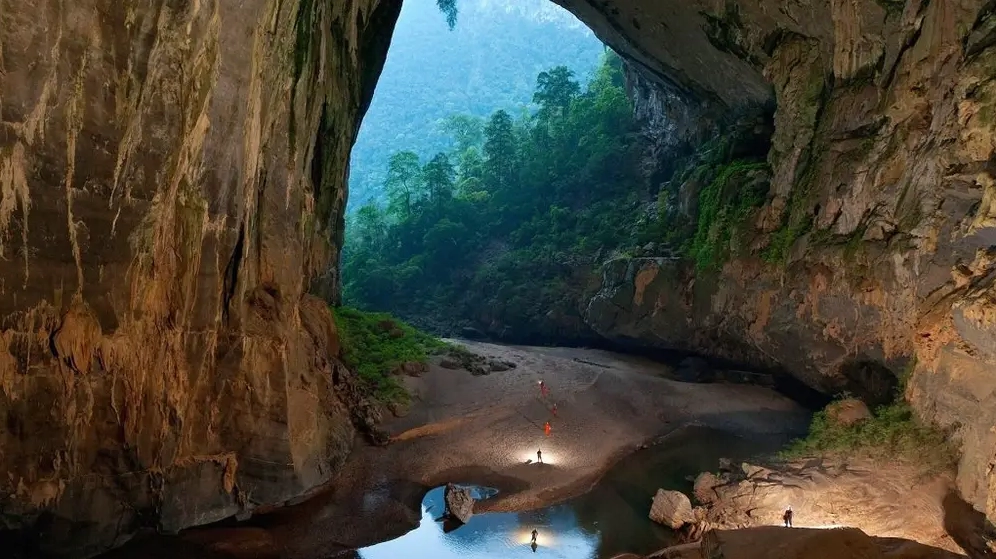 Hang Én tại Quảng Bình