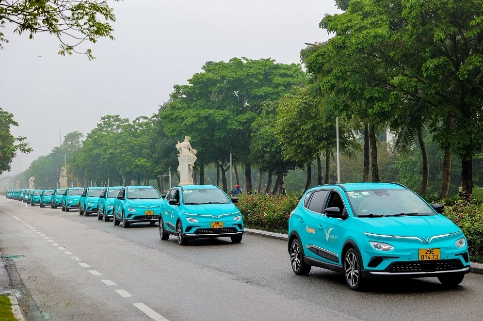 Mặt tiền uy nghi của Dinh Độc Lập
