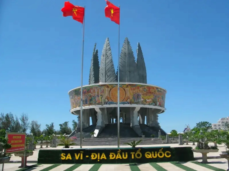 Mũi Sa Vĩ - Nơi địa đầu Tổ Quốc