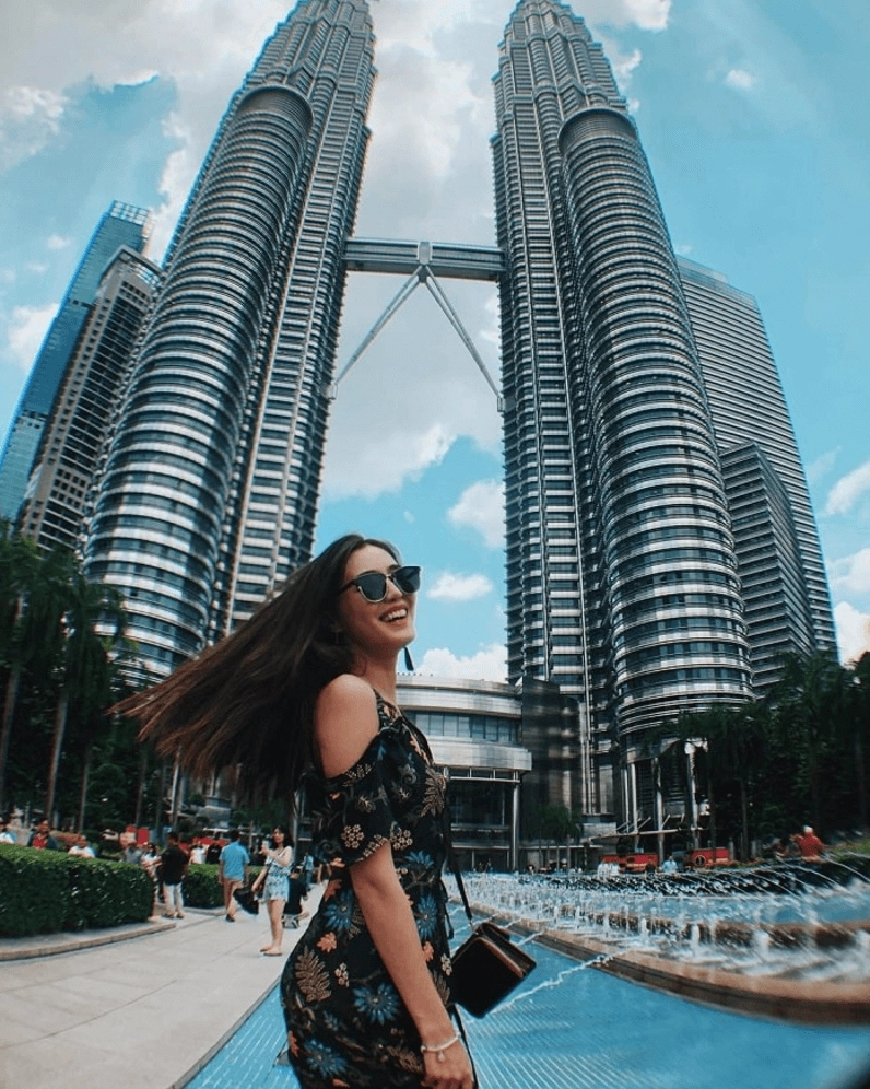 Tham quan tháp đôi Petronas, biểu tượng của Kuala Lumpur từ một góc nhìn độc đáo