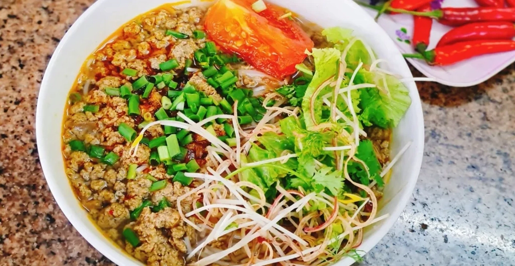 Bún ram Quy Nhơn - ẩm thực Việt Nam