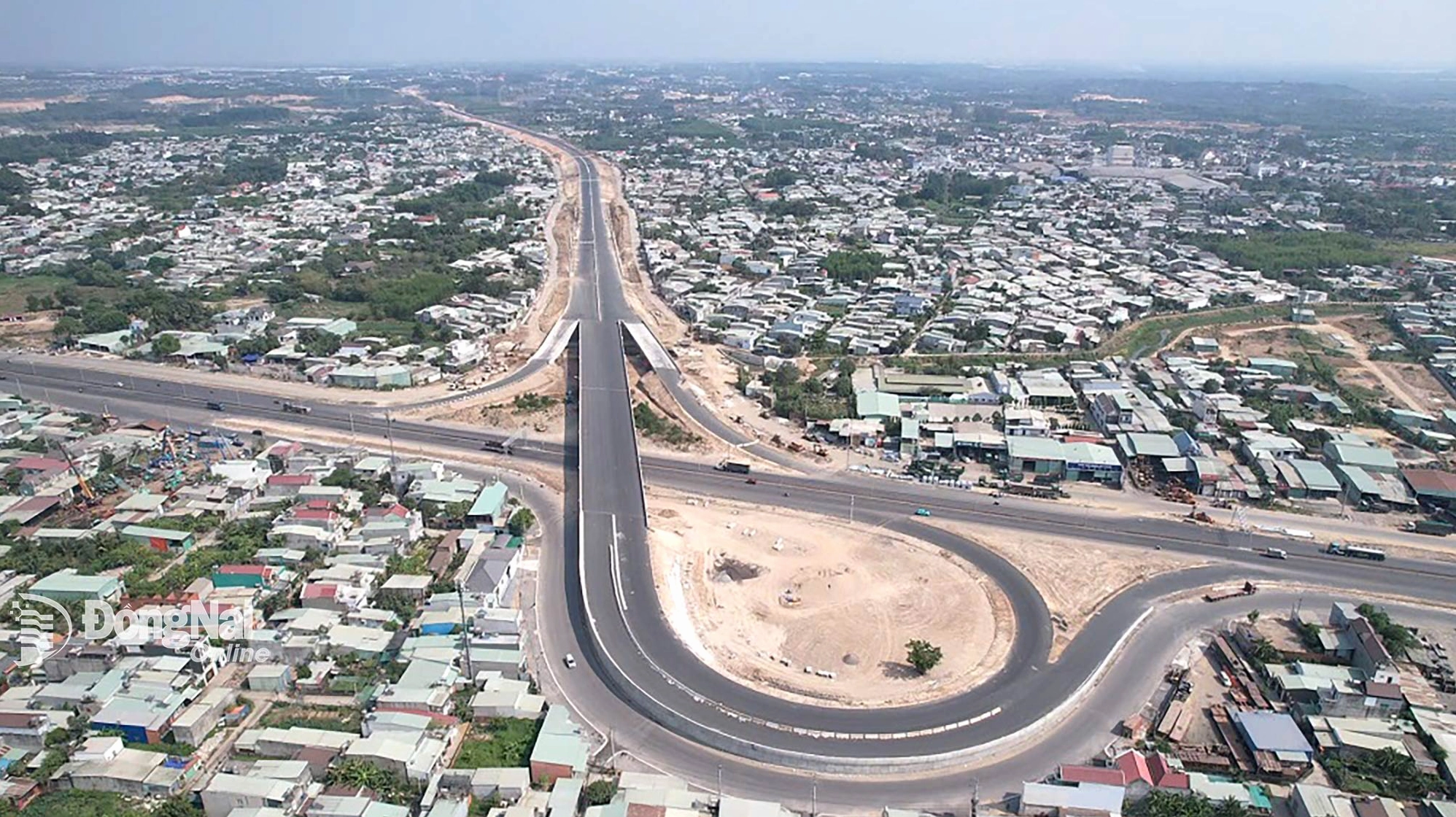 Dự án Đường trên cao dọc quốc lộ 51 có chiều dài khoảng 6,2km, điểm cuối sẽ kết nối với nút giao giữa cao tốc Biên Hòa - Vũng Tàu và đường Võ Nguyên Giáp
