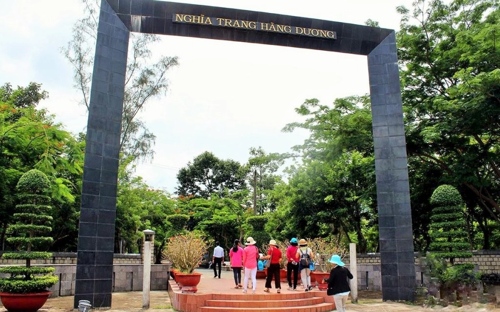 Mộ cô Sáu Côn Đảo
