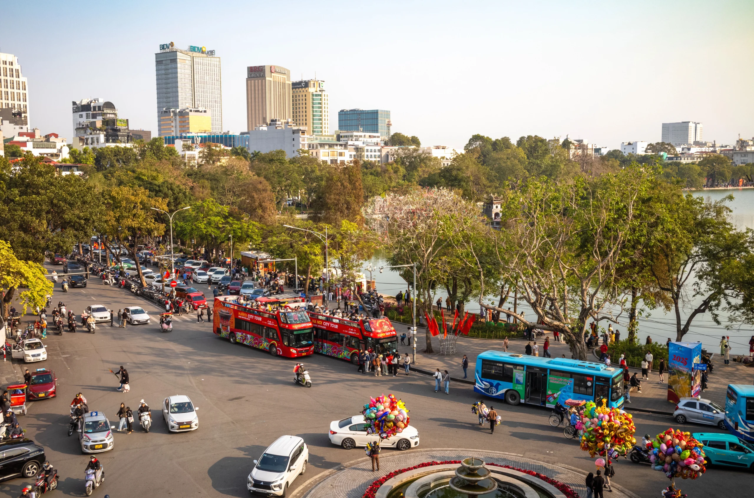 Xe Bus 2 Tầng Hà Nội - Hop On Hop Off