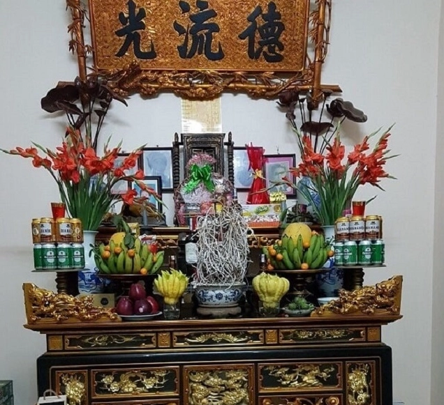 Bàn thờ ngày Tết