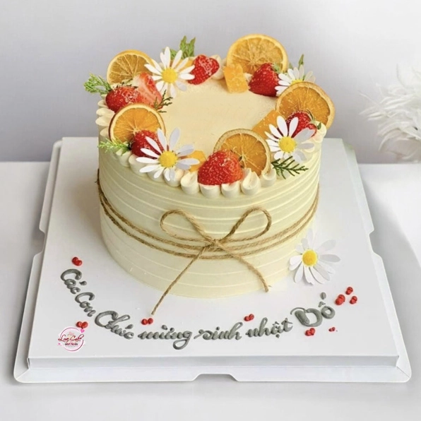 Bánh sinh nhật trang trí lãng mạn