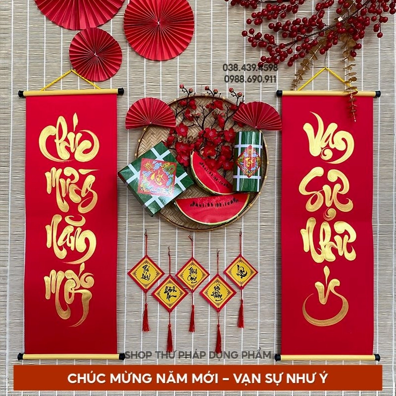 Câu đối Tết giấy nhung