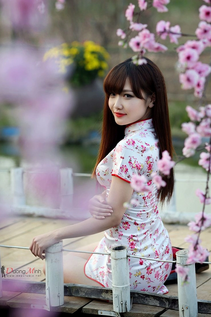 Cô gái với ánh mắt hút hồn