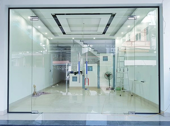 Cửa kính cường lực đẹp giá rẻ