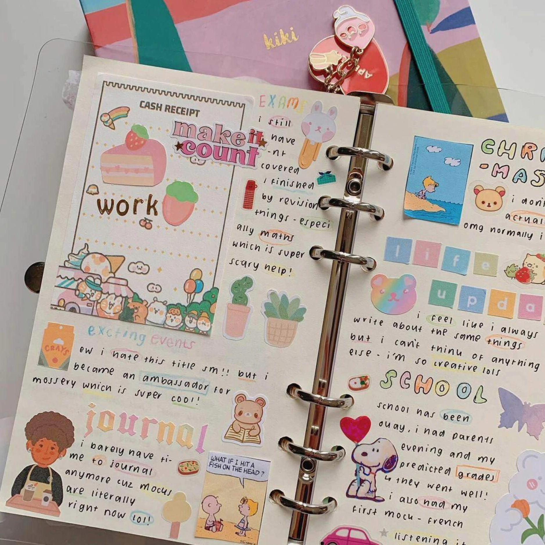 Dán sticker trang trí sổ tay