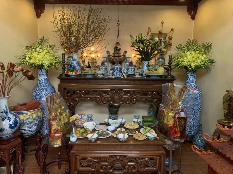 Hình ảnh trang trí bàn thờ gia tiên