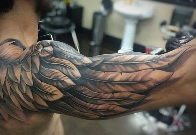 Hình xăm bắp tay nam cá tính