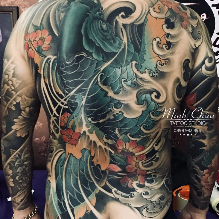 Hình xăm full lưng nam phong cách hiện đại