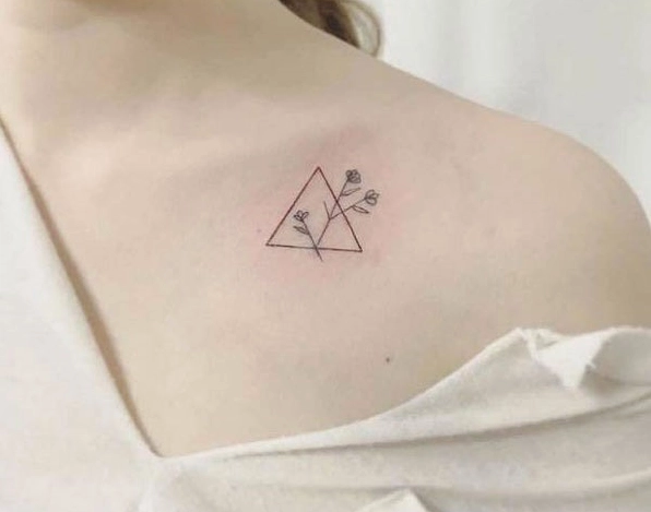Hình xăm hổ ở ngực