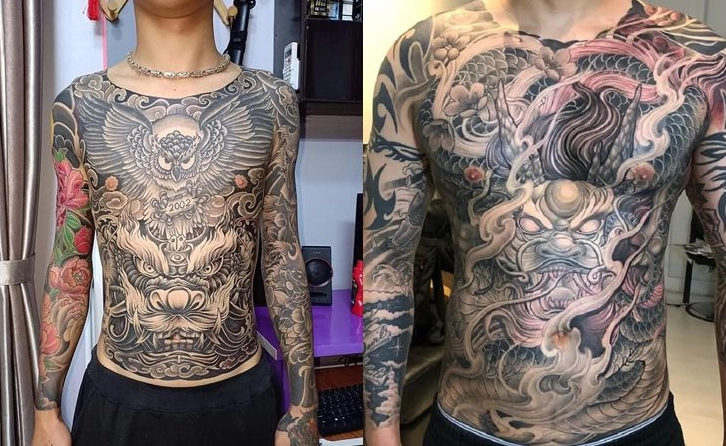 Hình xăm hoa văn kín bụng