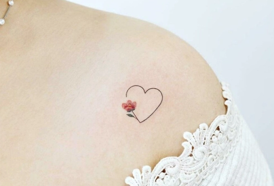 Hình xăm mini đẹp ở vai