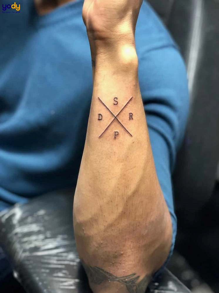 Hình xăm mini nam độc đáo