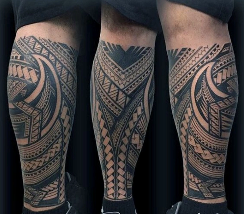 Hình xăm tribal hawaii bắp chân nam