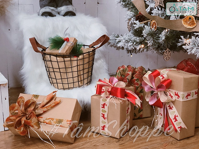 Hộp quà trang trí Noel