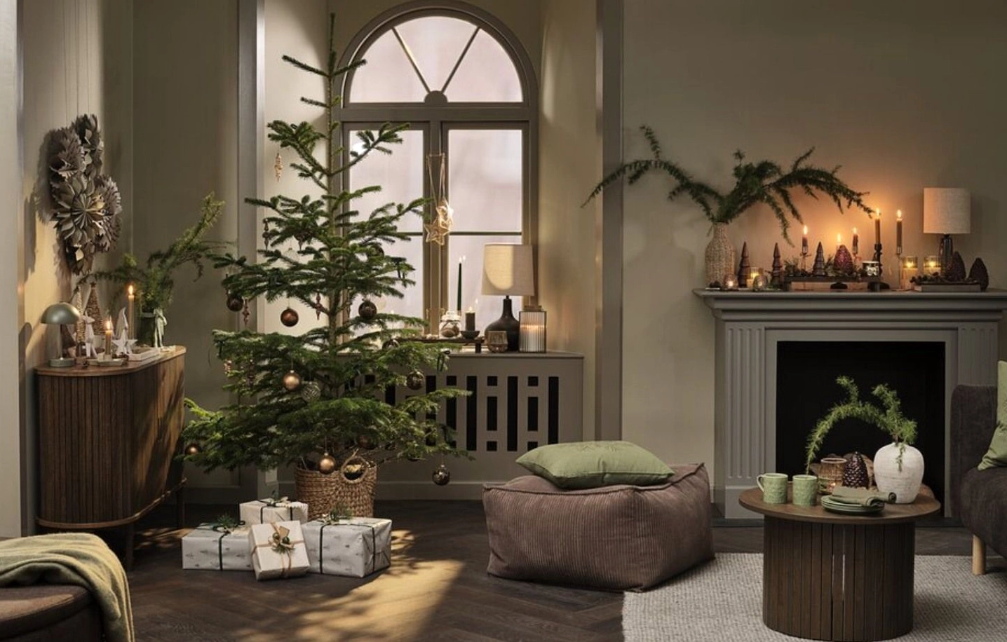 Hướng dẫn trang trí cây thông Noel
