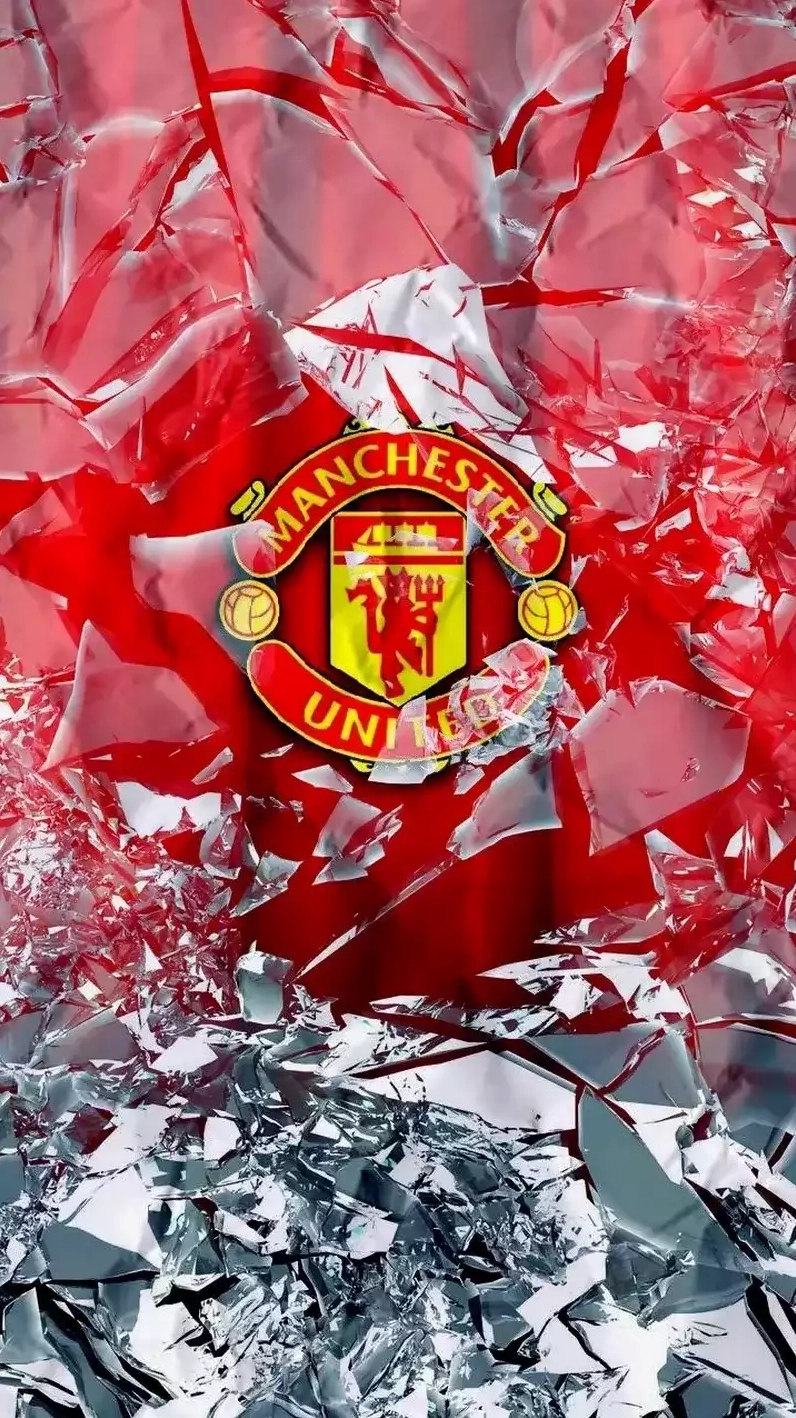 Logo MU phát sáng trong đêm