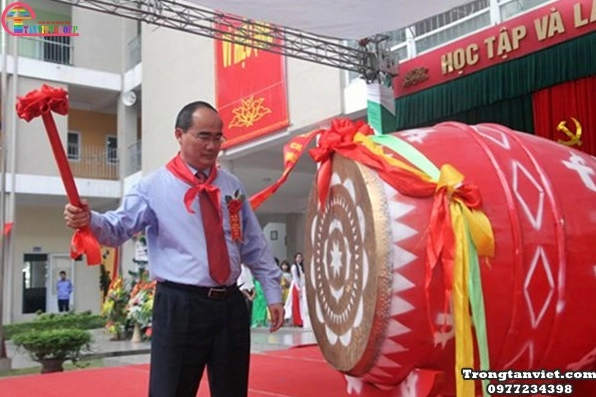 Mẫu trống trường học đẹp cho ngày khai giảng