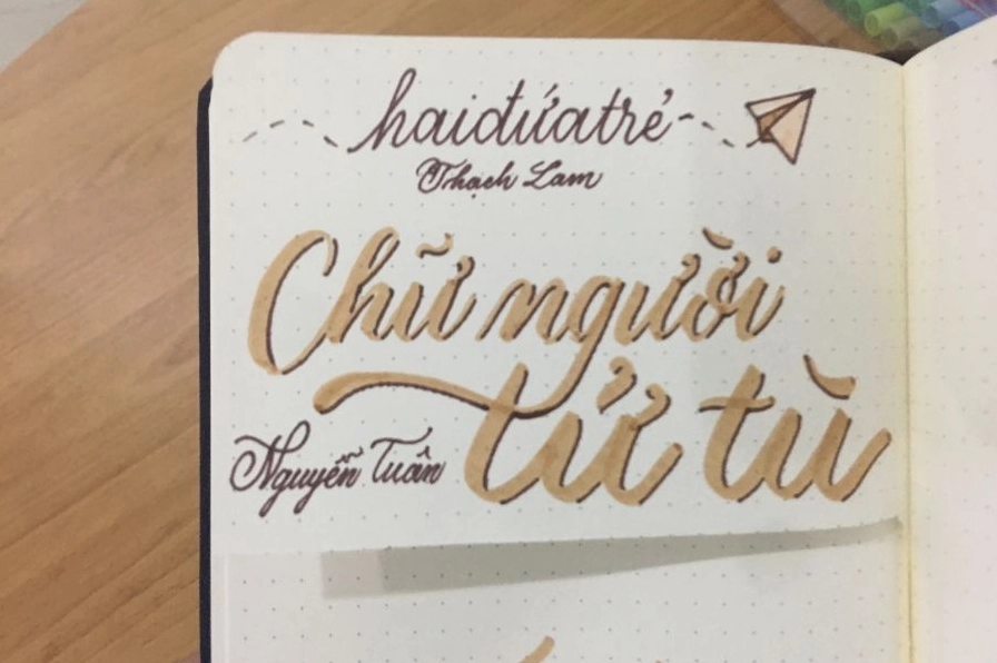 Mẹo trang trí tựa đề