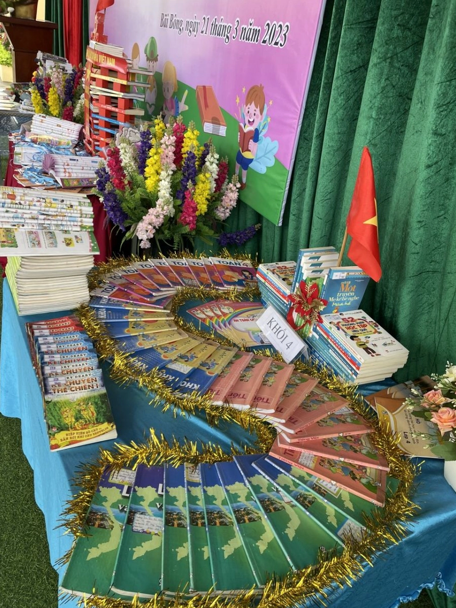 Mô hình chữ sách
