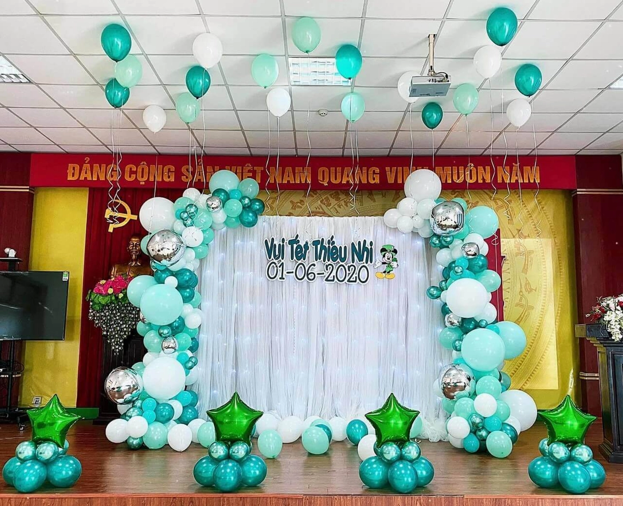 Trang trí background sinh nhật bằng bóng bay