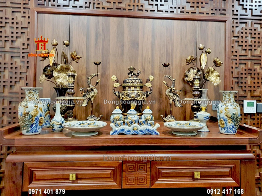 Trang trí bàn thờ gia tiên chuẩn phong thủy