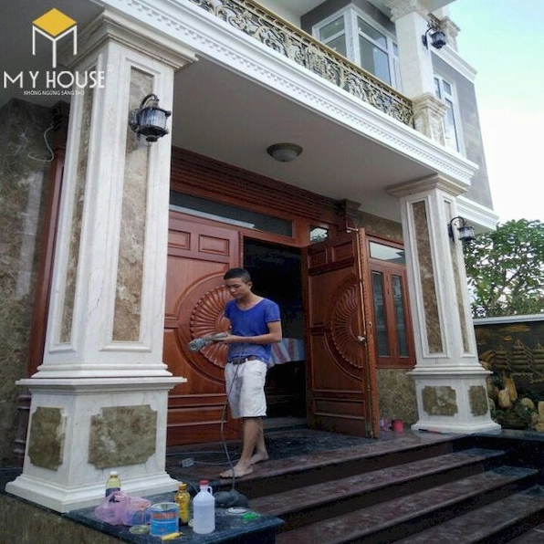 Trang trí cột nhà mặt tiền theo phong cách hiện đại