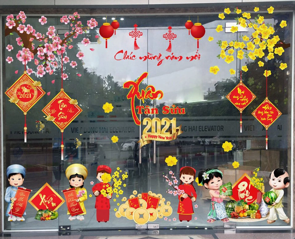 Trang trí cửa kính Tết mang không khí Xuân