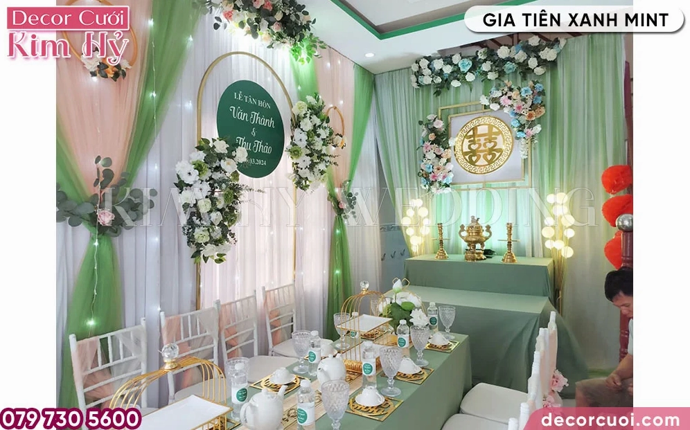 Trang trí gia tiên với tông màu xanh mint nhẹ nhàng