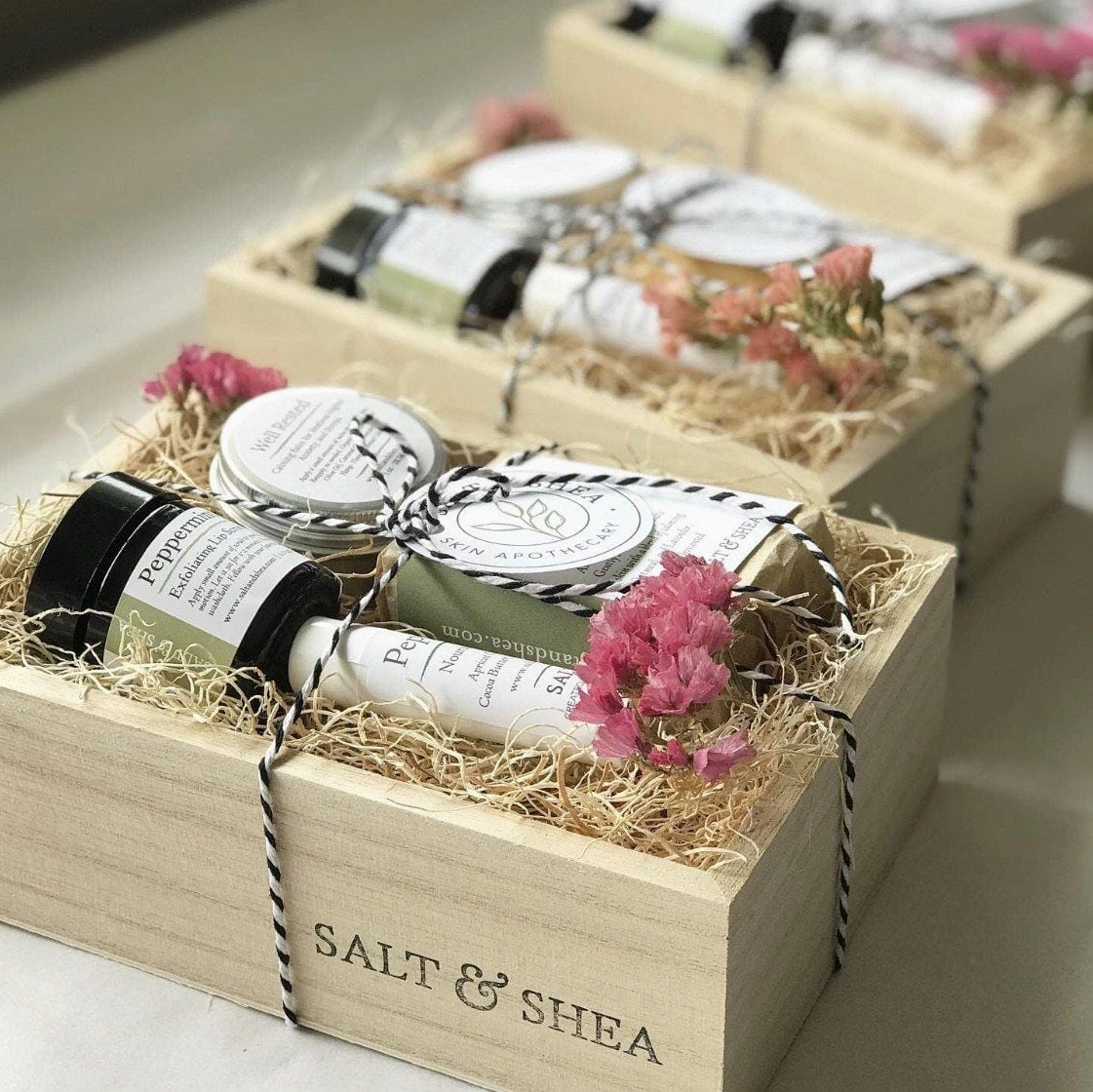 Trang trí hộp quà với chủ đề thiên nhiên