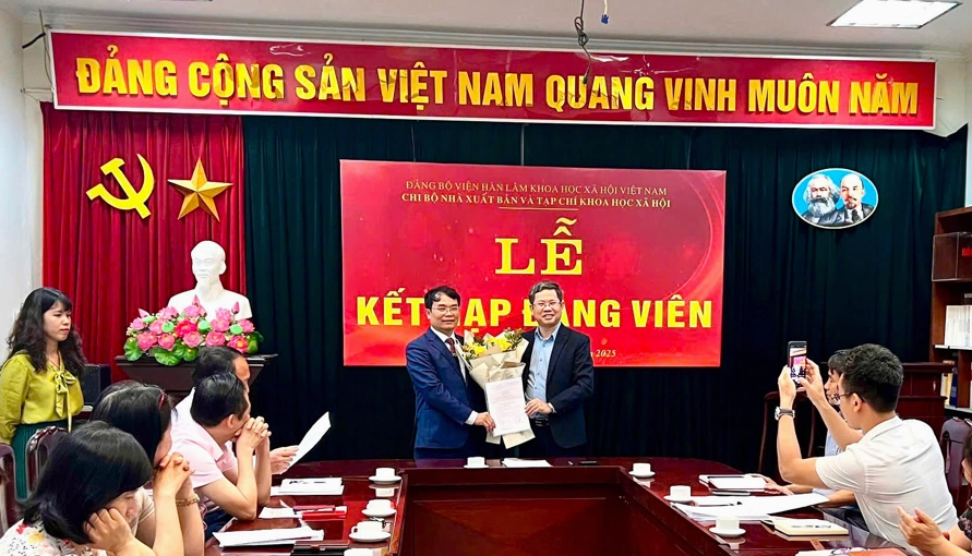 Trang trí lễ kết nạp Đảng viên chi bộ