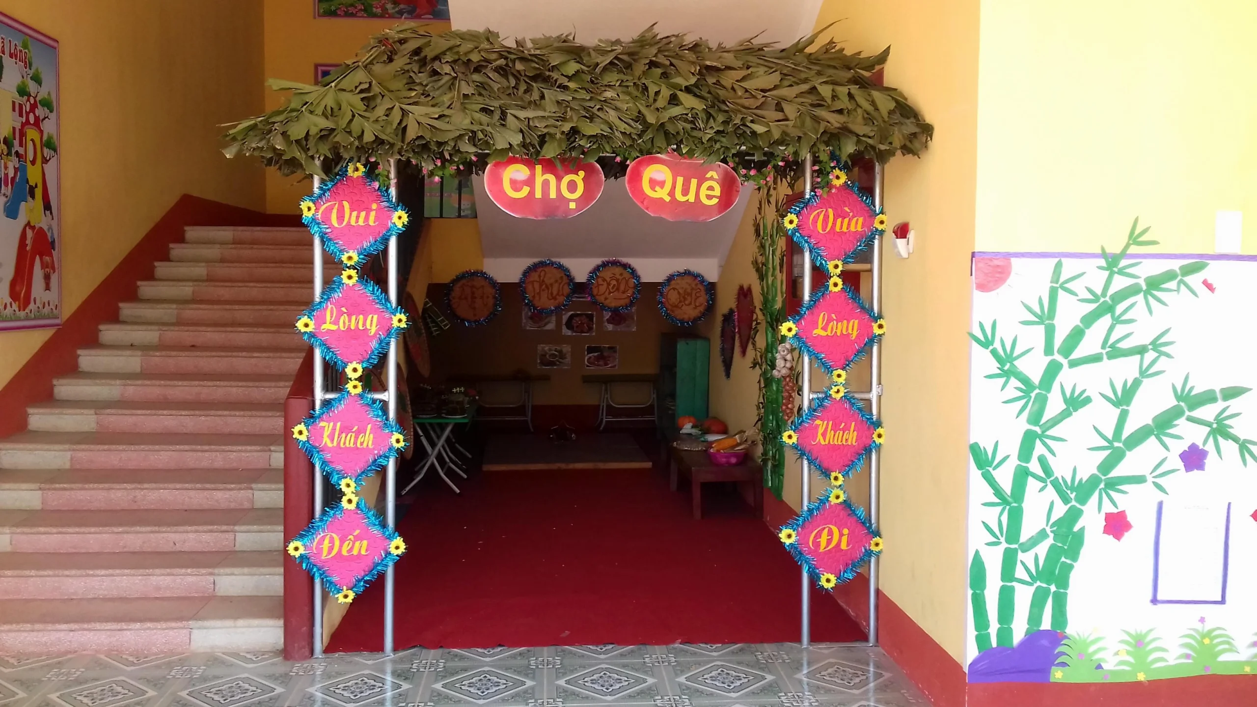 Trang trí lớp mầm non