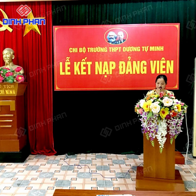 Trang trí nền cho lễ kết nạp đảng viên