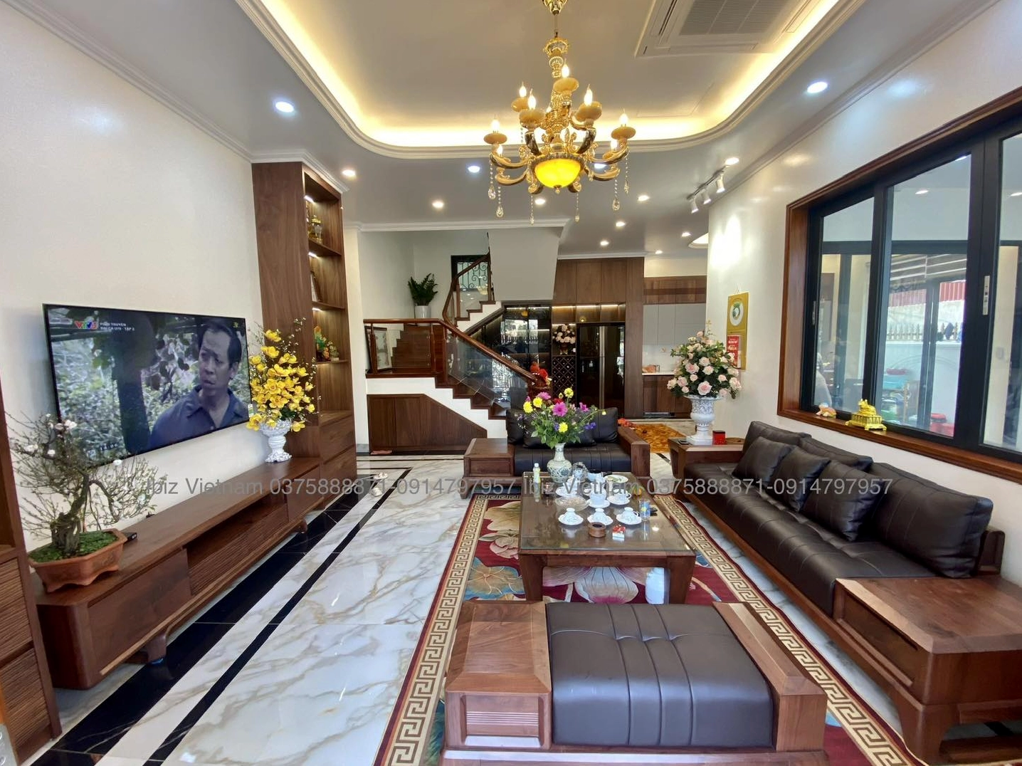 Trang trí phòng khách nhà ống