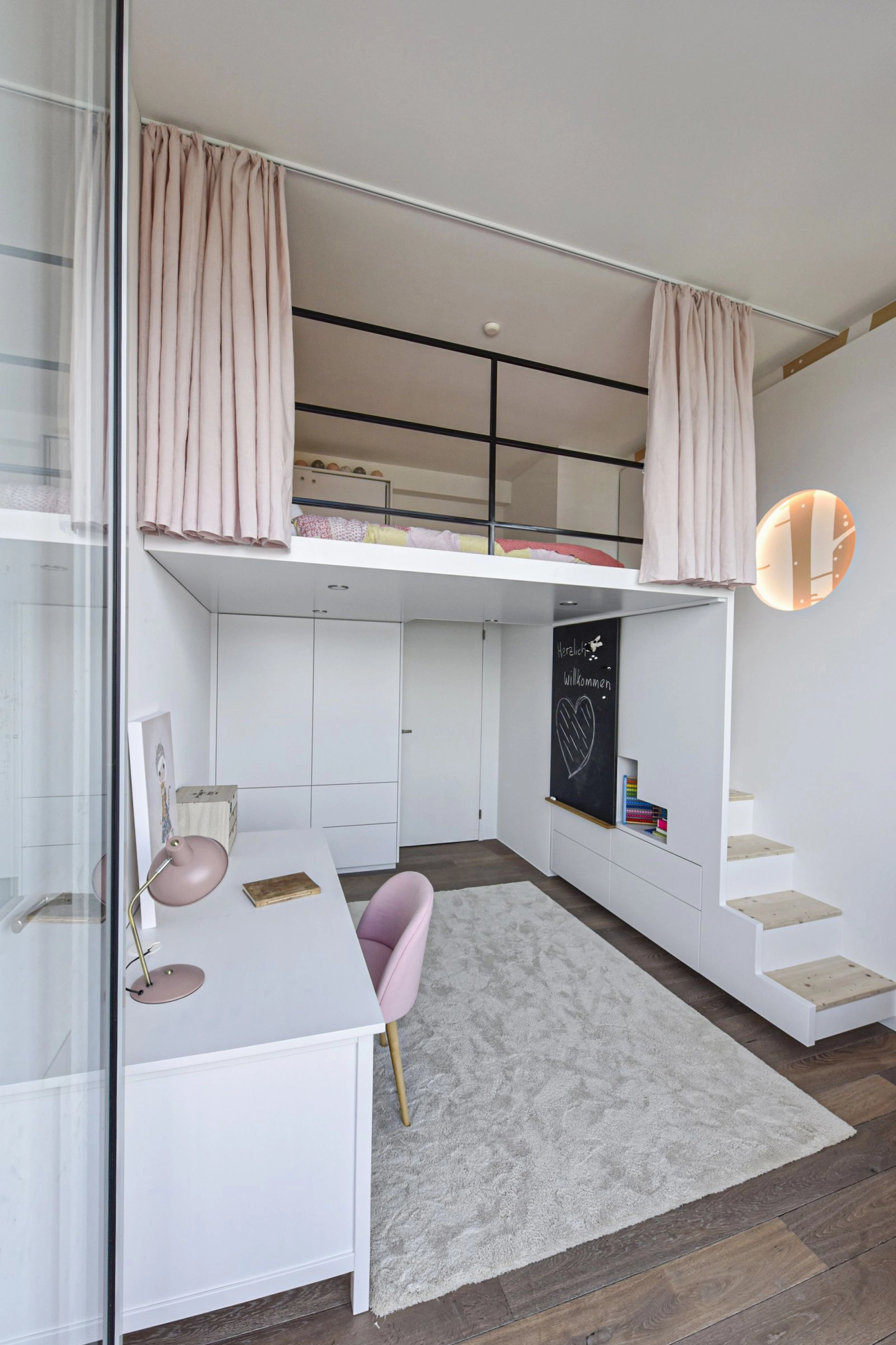 Trang trí phòng trọ tối giản