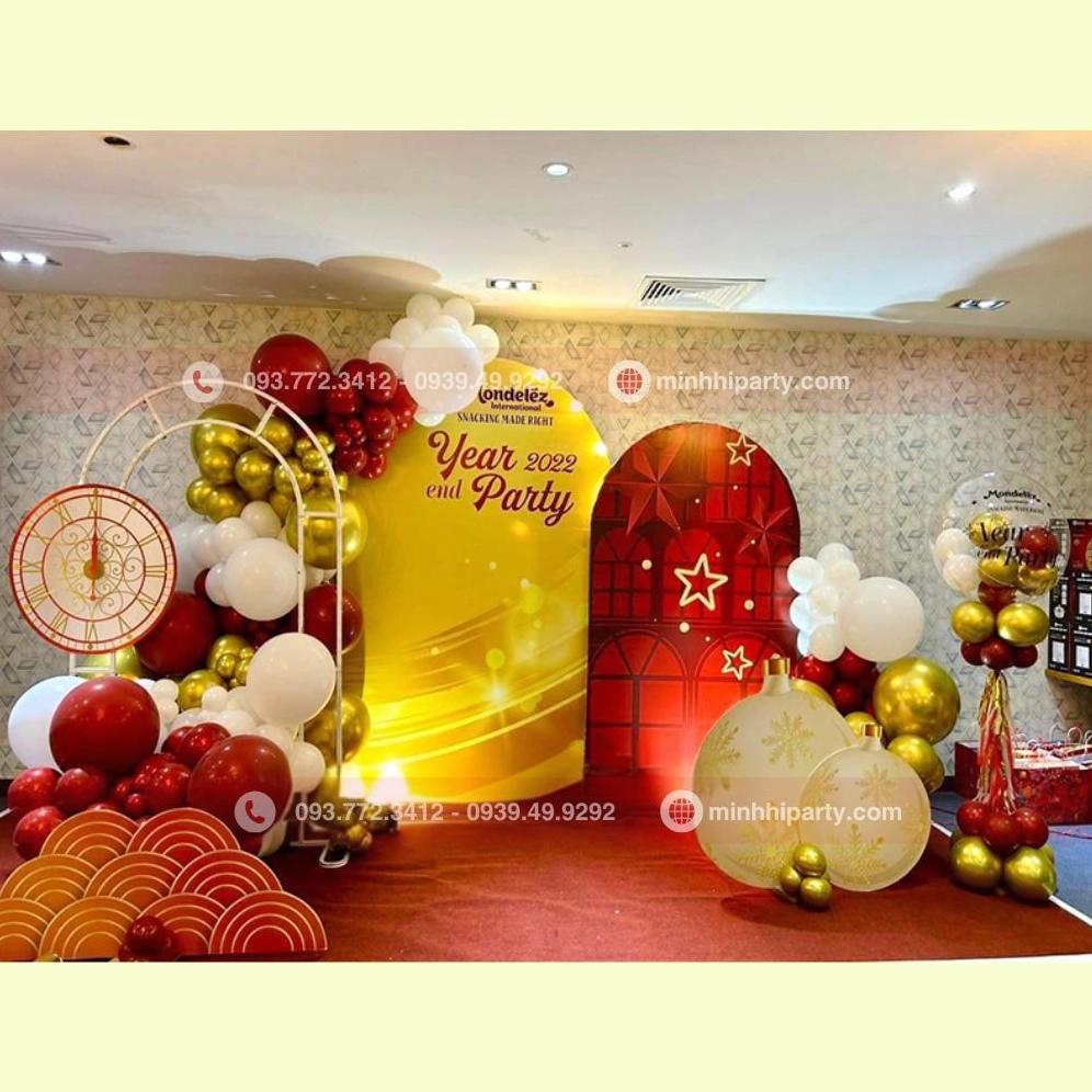 Trang trí tiệc tất niên