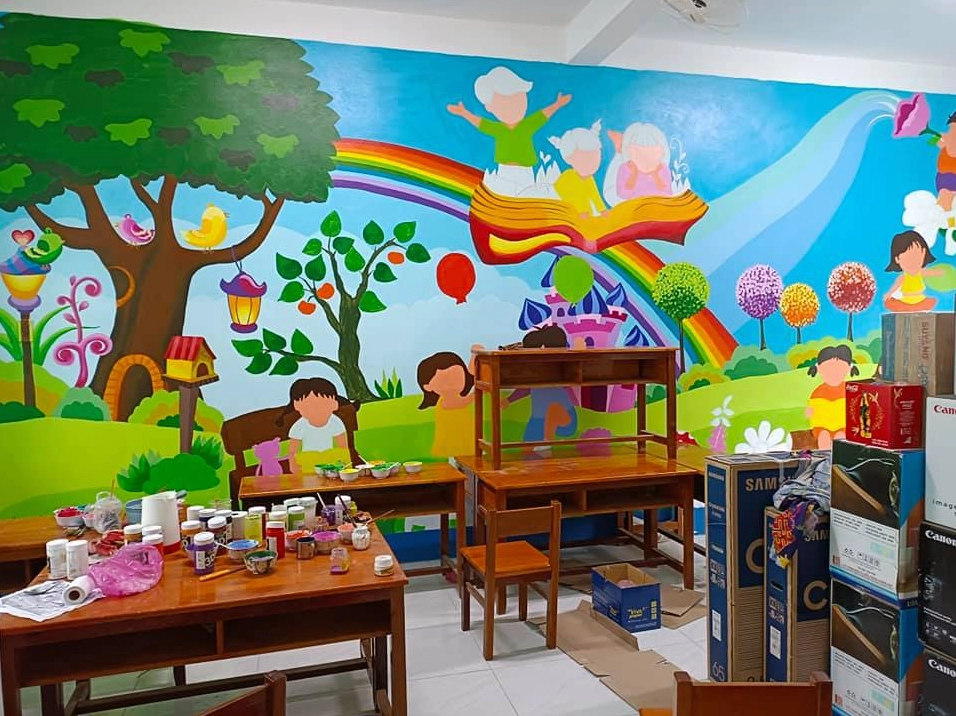 Trang trí tường thư viện bằng các câu trích dẫn hay