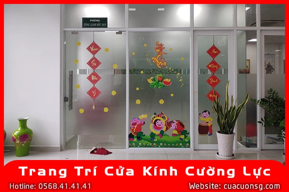 Tranh dán kính 3D tạo hiệu ứng chiều sâu