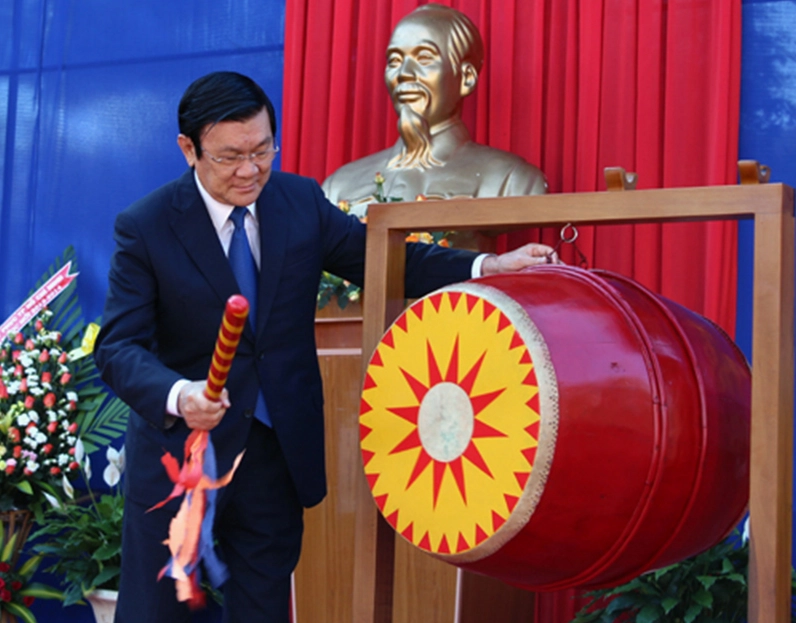 Trống khai giảng đẹp