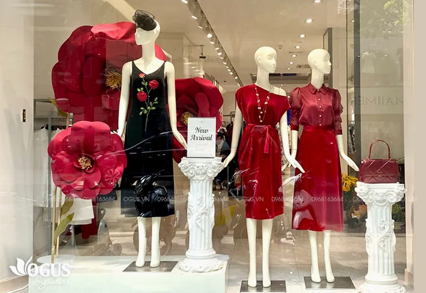 Window display theo chủ đề mùa lễ hội